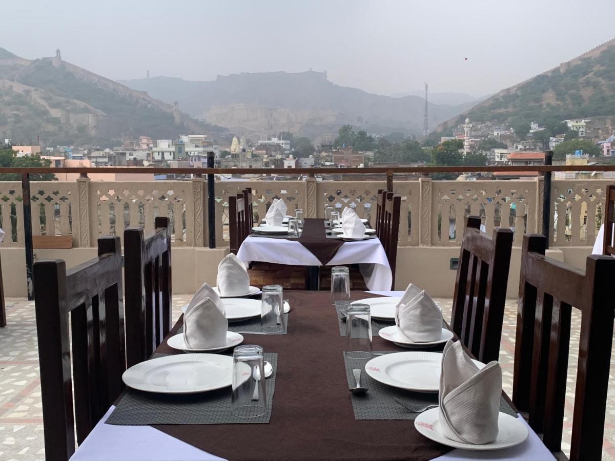 Hotel Royal Amer Jaipur Exteriör bild